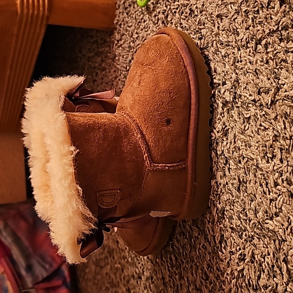 Little girls uggs